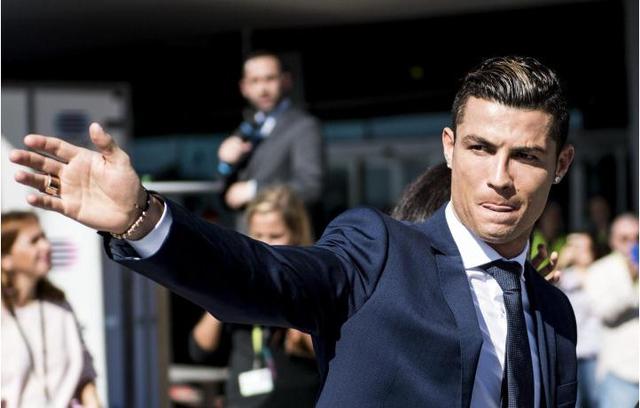 埃斯特旺：安帅在很多方面都帮了我，比赛后还给了我一个拥抱