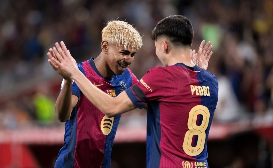 帕夫洛维奇：偶像是C罗；未来希望成为拜仁和德国的常规首发