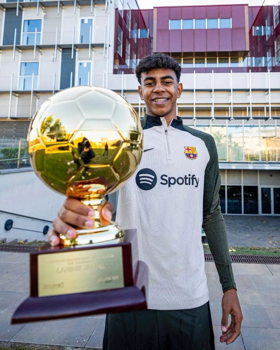 德保罗社媒庆祝胜利：我们晋级了！但我们不会停下脚步